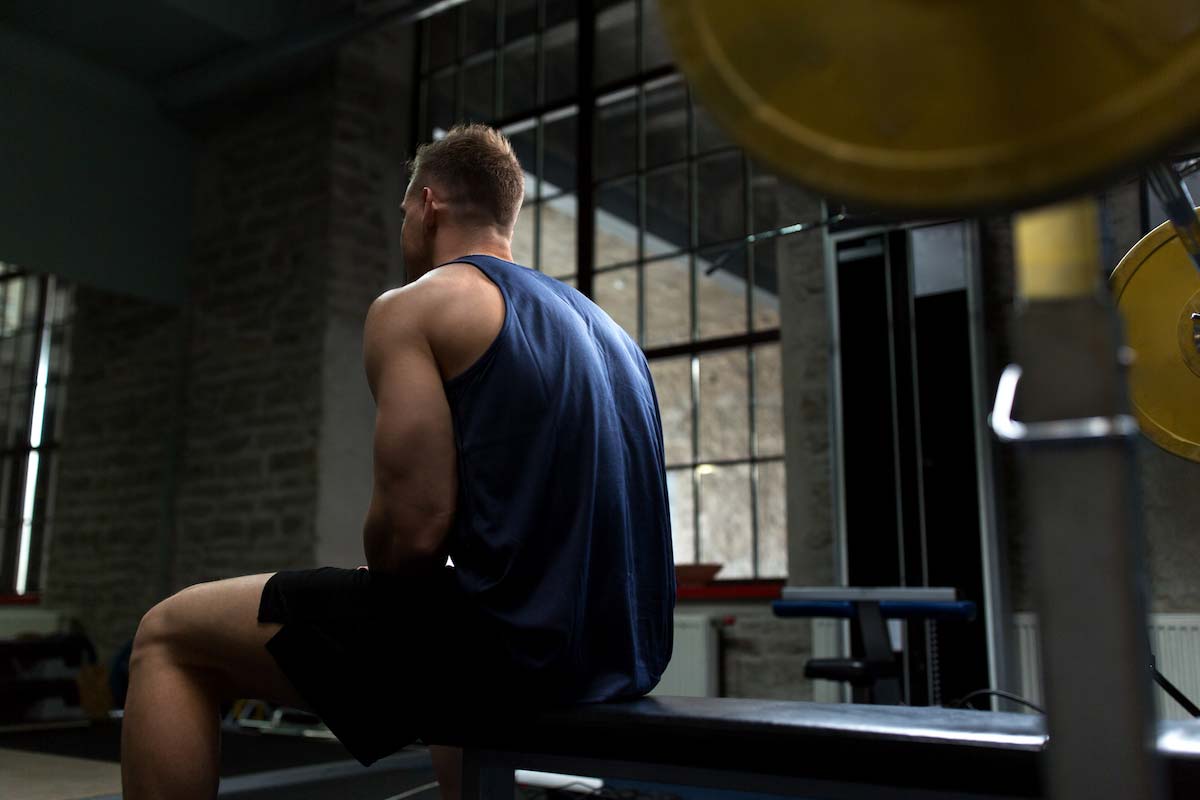 Illustration d’un entraînement avec haltères, issue du site American Fitness